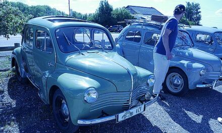 80 ans de la 4 cv au RdV du Bel Air  N 6